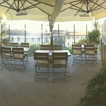 La Corte Sul Naviglio Alojamento de Acomodação e Pequeno-almoço *
